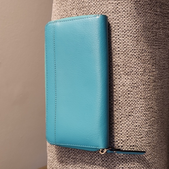 Kate Spade wallet - Picture 2 of 3